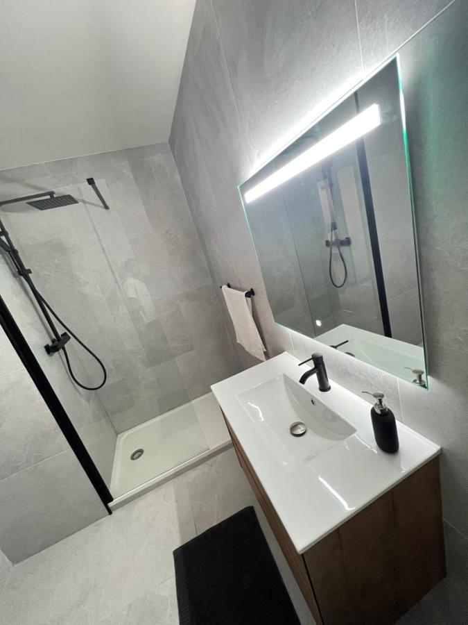 Appartement Haut Standing Proche Du Centre Ville, Vue Sur La Cathedrale Saint Louis Blois Exterior photo